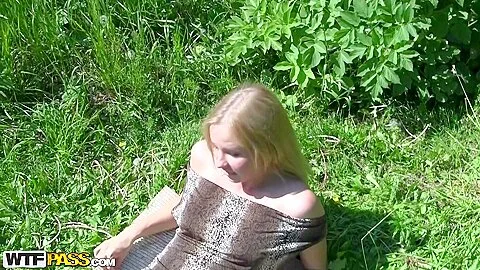 Hailey Ariana in beautiful chick getting fucked in the park