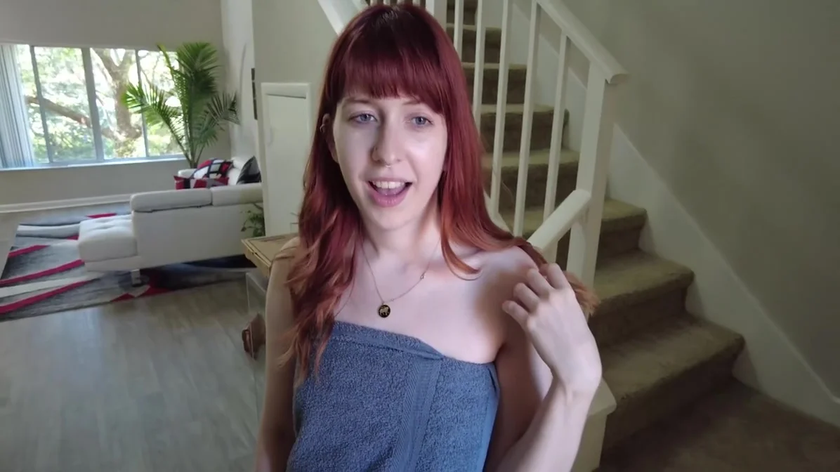 Redhead Fucks Pizza Guy With Hannah Grace
