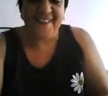Puta madura cachonda en webcam