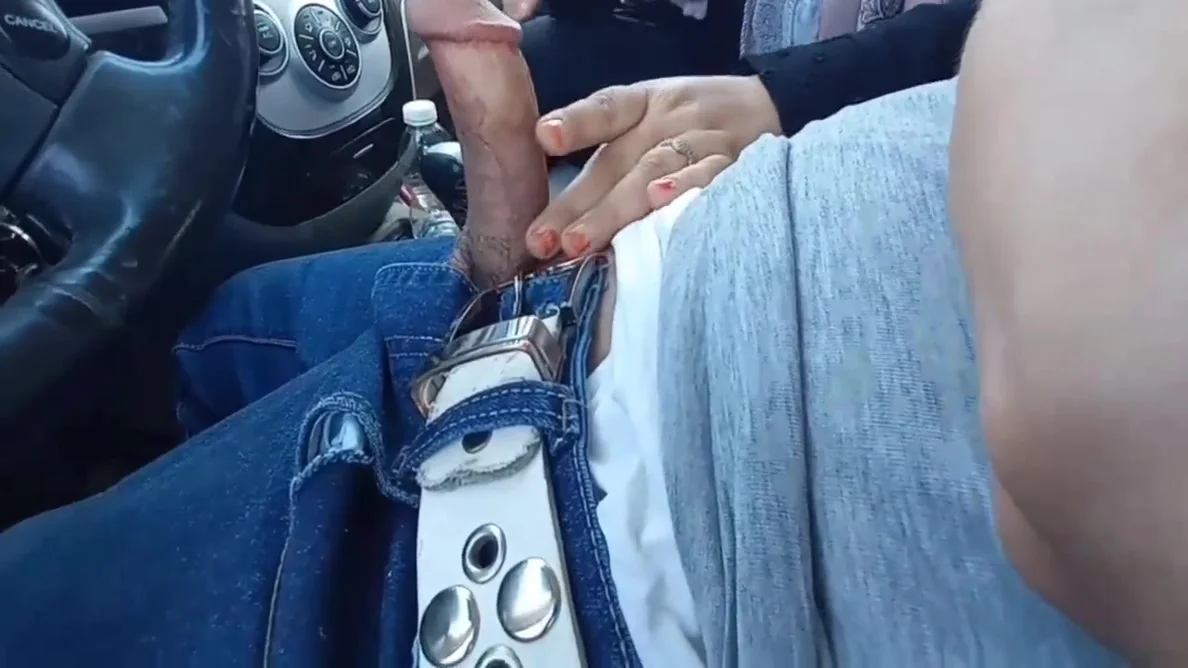 Arab Niqab Women In The Car With Big Ass Loves Cock