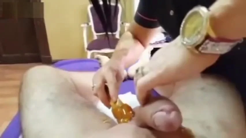 Waxing with a surprise - SpyHappyEnding.com