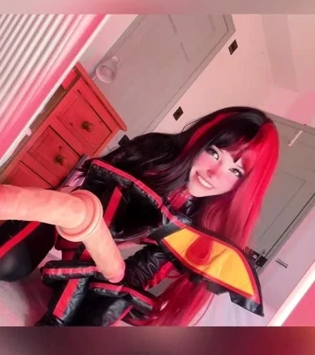 Belle Delphine - Personal Cosplay Girl Ryuko