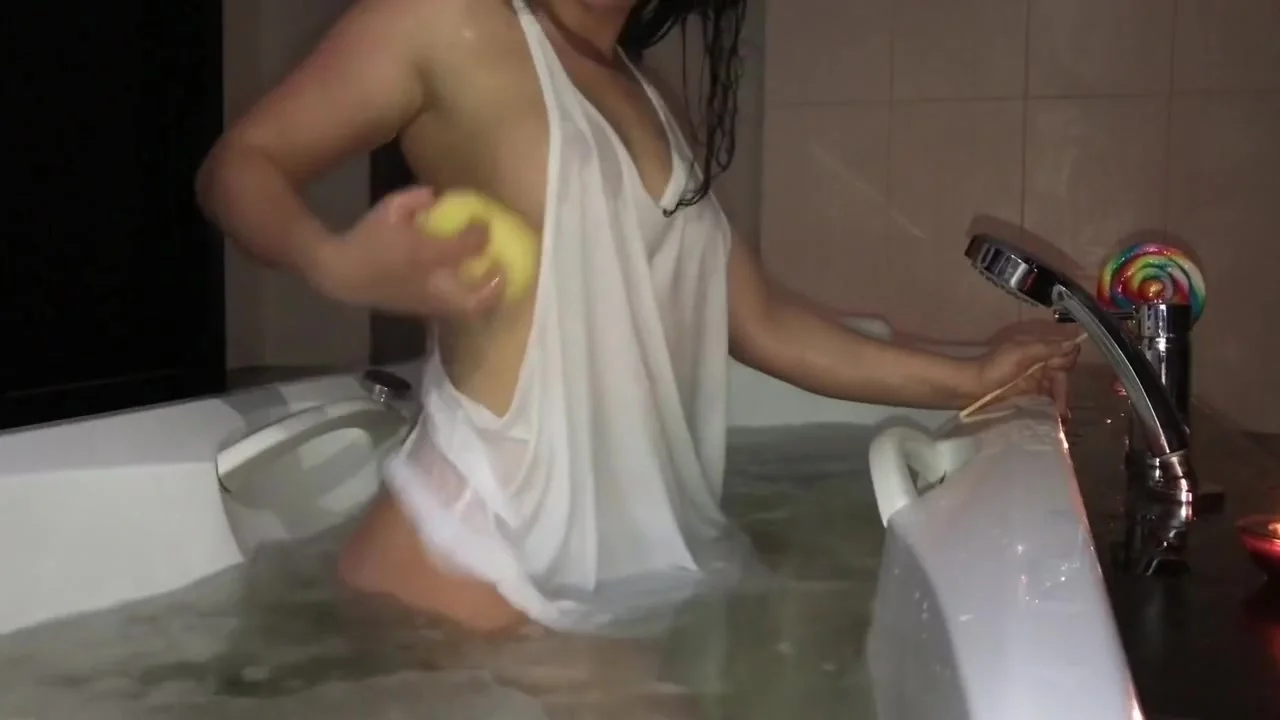 First Time Hottest Young Step mom Milf´s Incredible Ass Pussy Show In The Bath