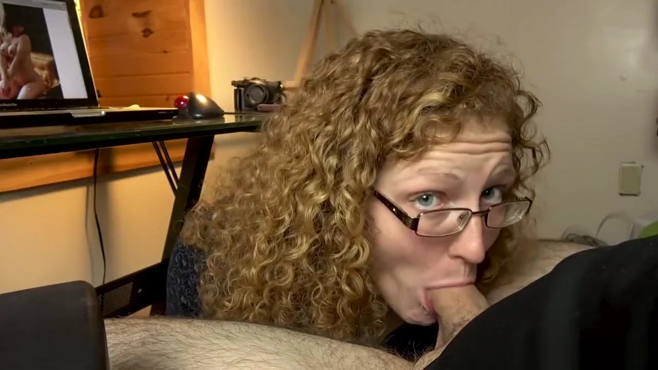 Hubby cums in natural redhead Ivy's mouth on a work break blowjob