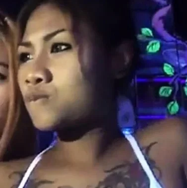thai girls doing thai things
