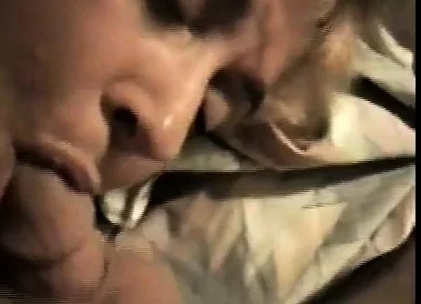 Amateur milf swallows cumshot