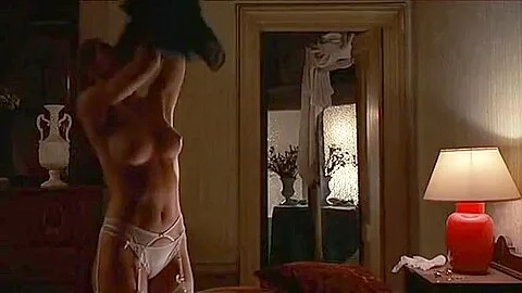 Monica Guerritore nude - Fotografando Patrizia (1984)