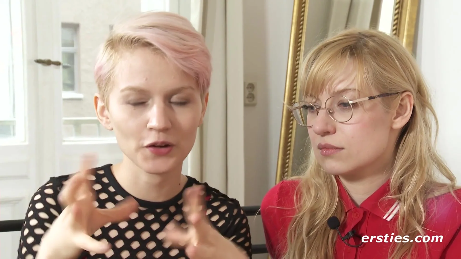 Interview With Natalia & Vicky Hq