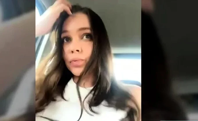 Hairy Pussies Exposed in Public -Wild Outdoor Adve
