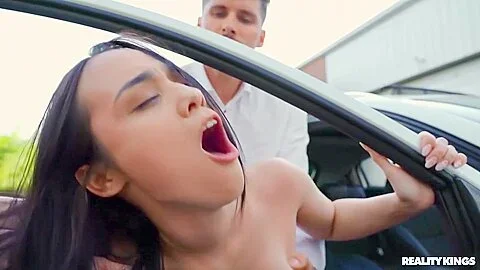 Kristof Cale And Alice Hernandez In Gets Eaten Out And Screwed In The Car