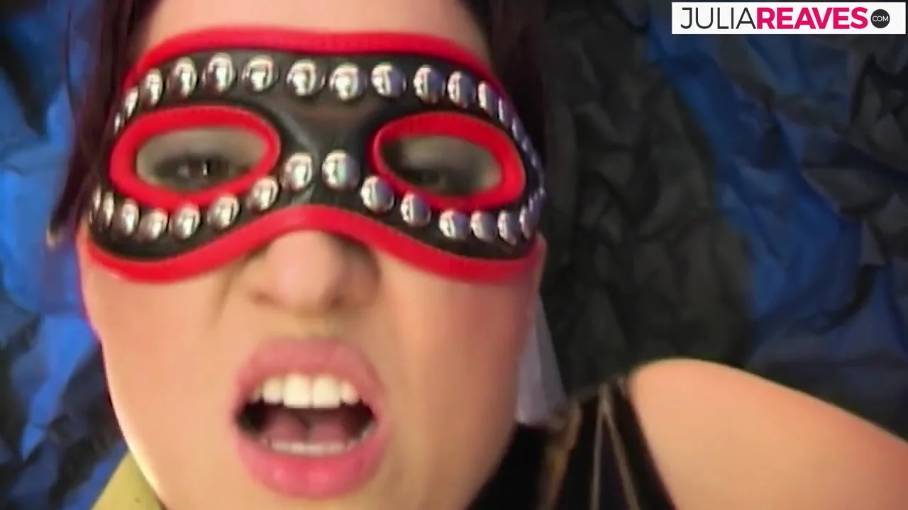 Mask Man Fucks The Leather Fetish Lady