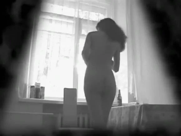 Sexy bombshell takes all her clothes off and gets caught on