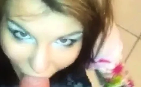 Jagd im Park mit anal im Badezimmer