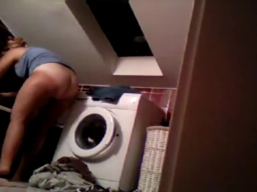 spying my polish Step mom in bathroom