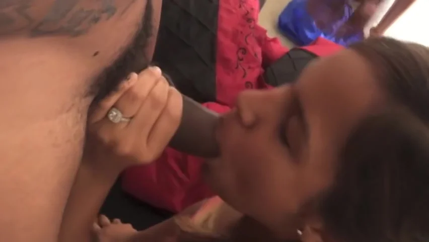 CHEATING WIFE MOMACITA BBC