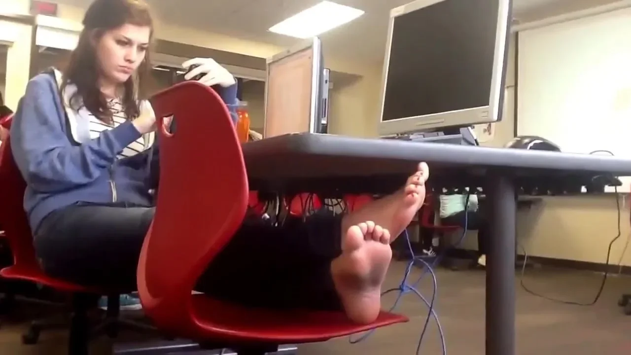 Candid teen 18+ Feet Soles in College Computer Lab