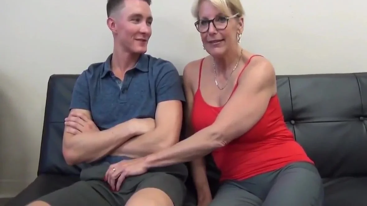 Super Sexy Mature Milf Fucks teen 18+