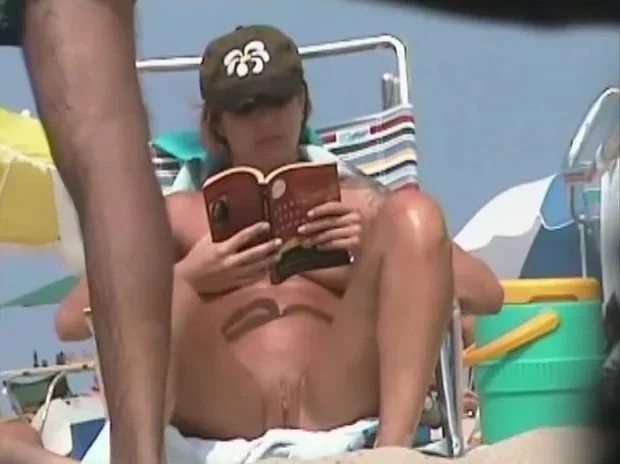 Beach Babes (4)