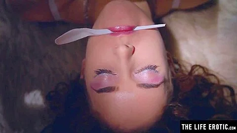 Watch This Cute Sexy Girl Masturbate To Her Erotic Fantasies