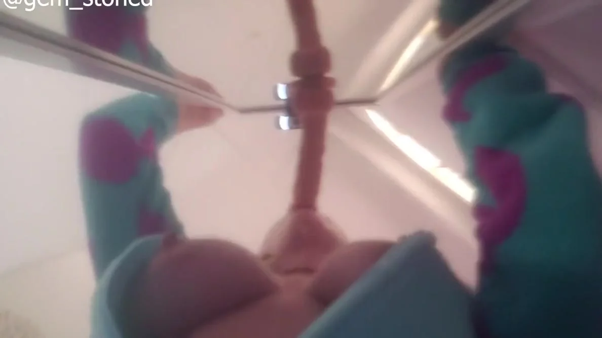 Amateur Brunette Babe Sloppy Mirror Dildo Blowjob