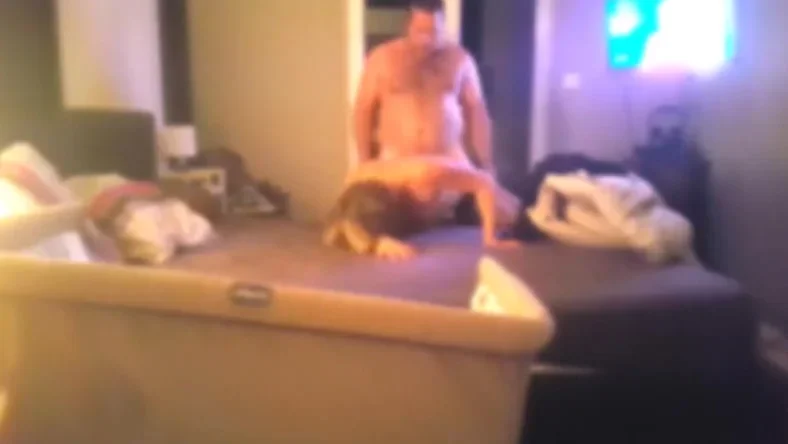 MON MEC MATE PAR LA WEBCAM UN AMANT QUI ME BAISE