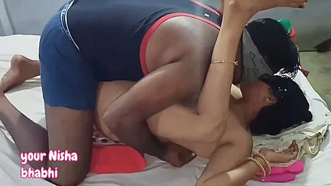 Nisha Bhabhi Ke Ass And Pussy Ka Hot Kissing