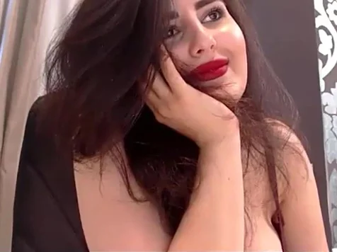 Beautiful woman with big tits teases porn webcam room