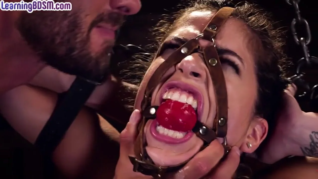 Sub BDSM MILF fucked in BDSM 3some with clothespinned slut