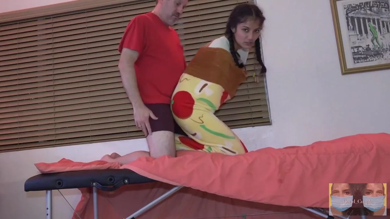 How Much Do You Like Pizza? Covid Couple Pizza Grind Fuck - Viva Athena