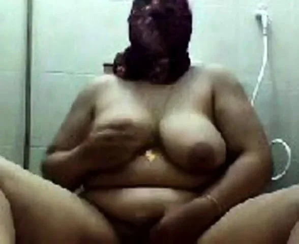 BBW, fetter Araber vor der Webcam