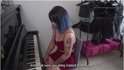 SUBMISSIVE GIRL GOT A FREE PIANO LESSON - greatest porn ever!