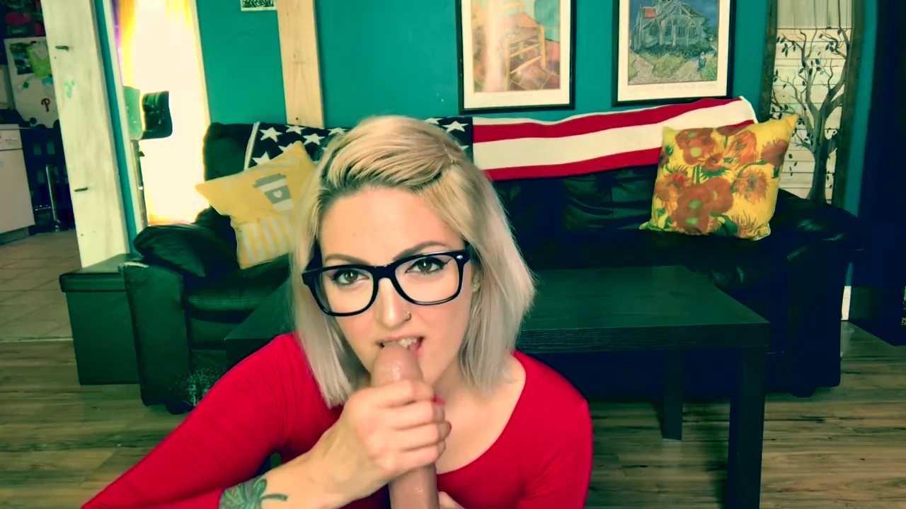 Young Hot Blonde Babe Blows her Teacher for Extra Credit