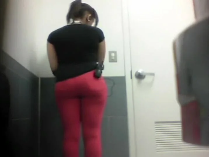 Finally caught my college crush pissing