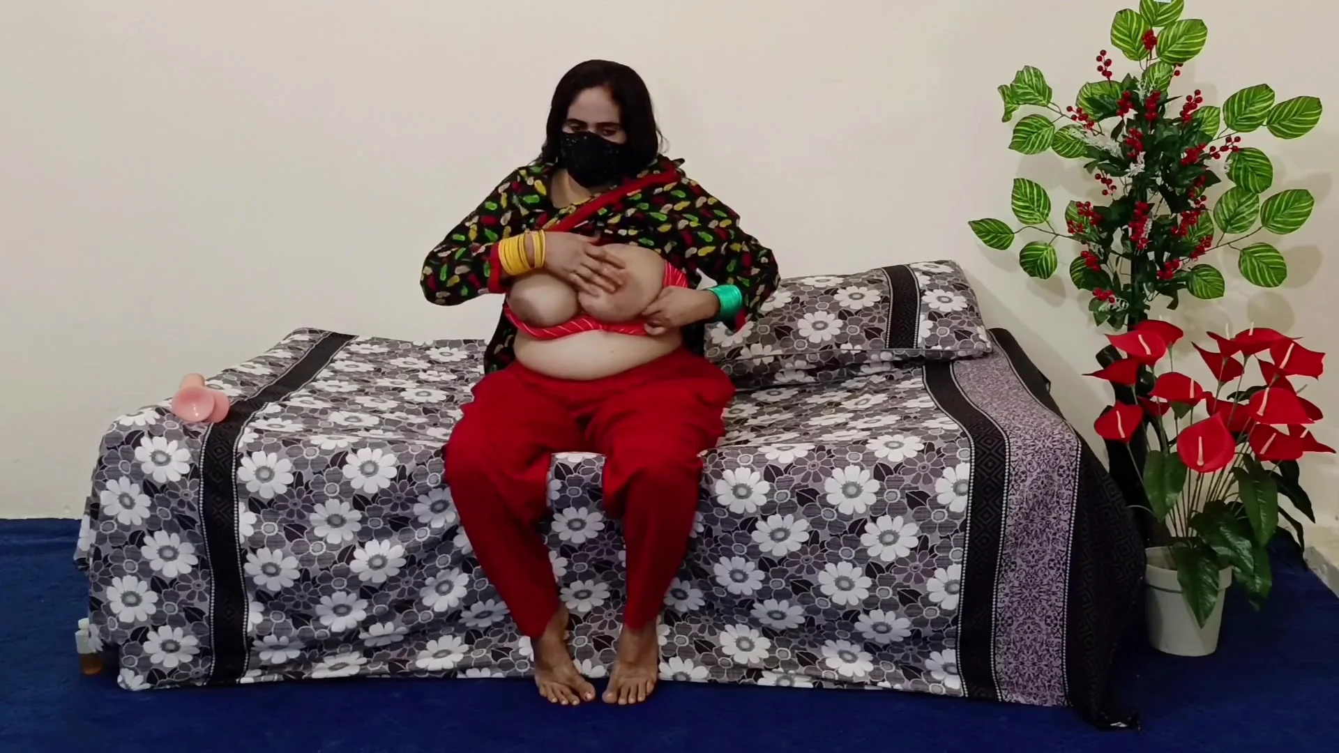 Very Hot Desi Pakistani Punjabi Aunty Dildo Riding Part 1