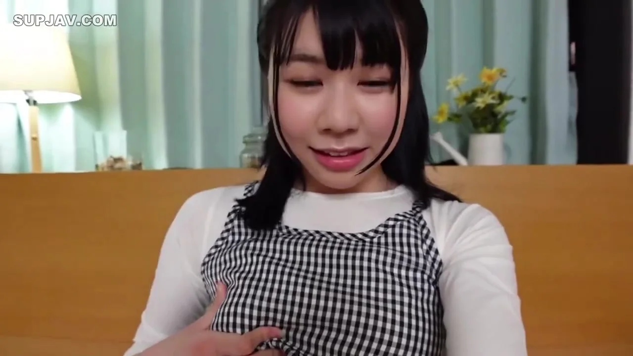 Japanese Babe having sex & squirt