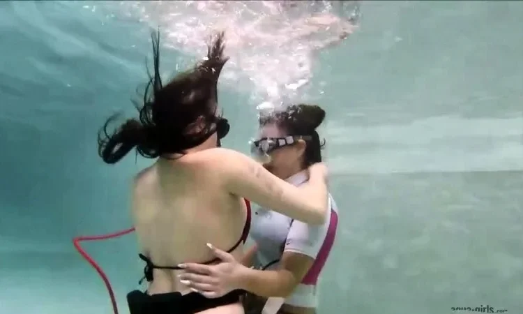 scuba lesbian