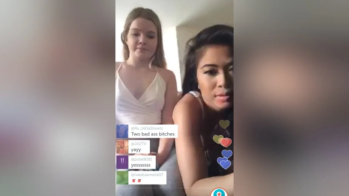 American teens 18+ Showing Off Their Bodys