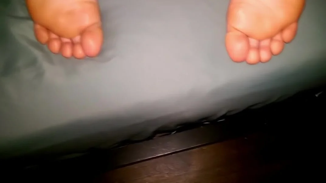 Pollys Cute Little Feet