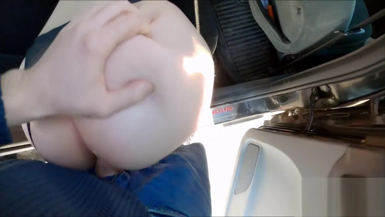 STEP SISTER MY DICK RIGHT IN THE SUPERMARKET PARKING.PUBLIC SEX.HD