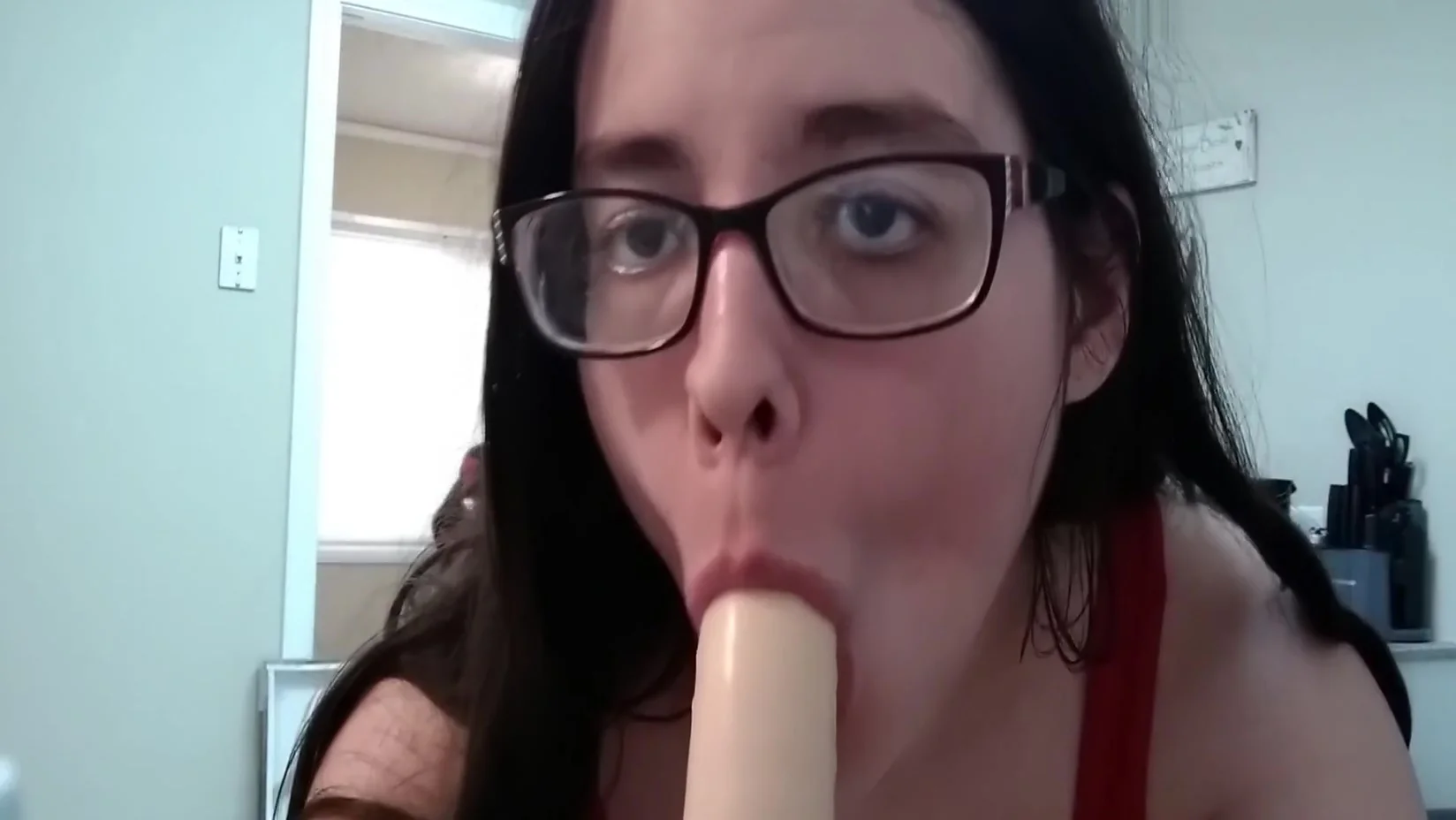 Owned Fotze In Dildo Fuck In The Kitchen