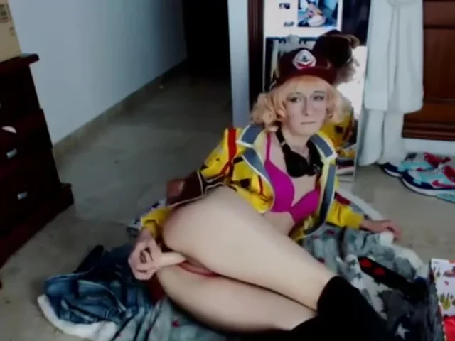 Cindy Aurum FFXV Streaming Blowjob and Fucks Herself