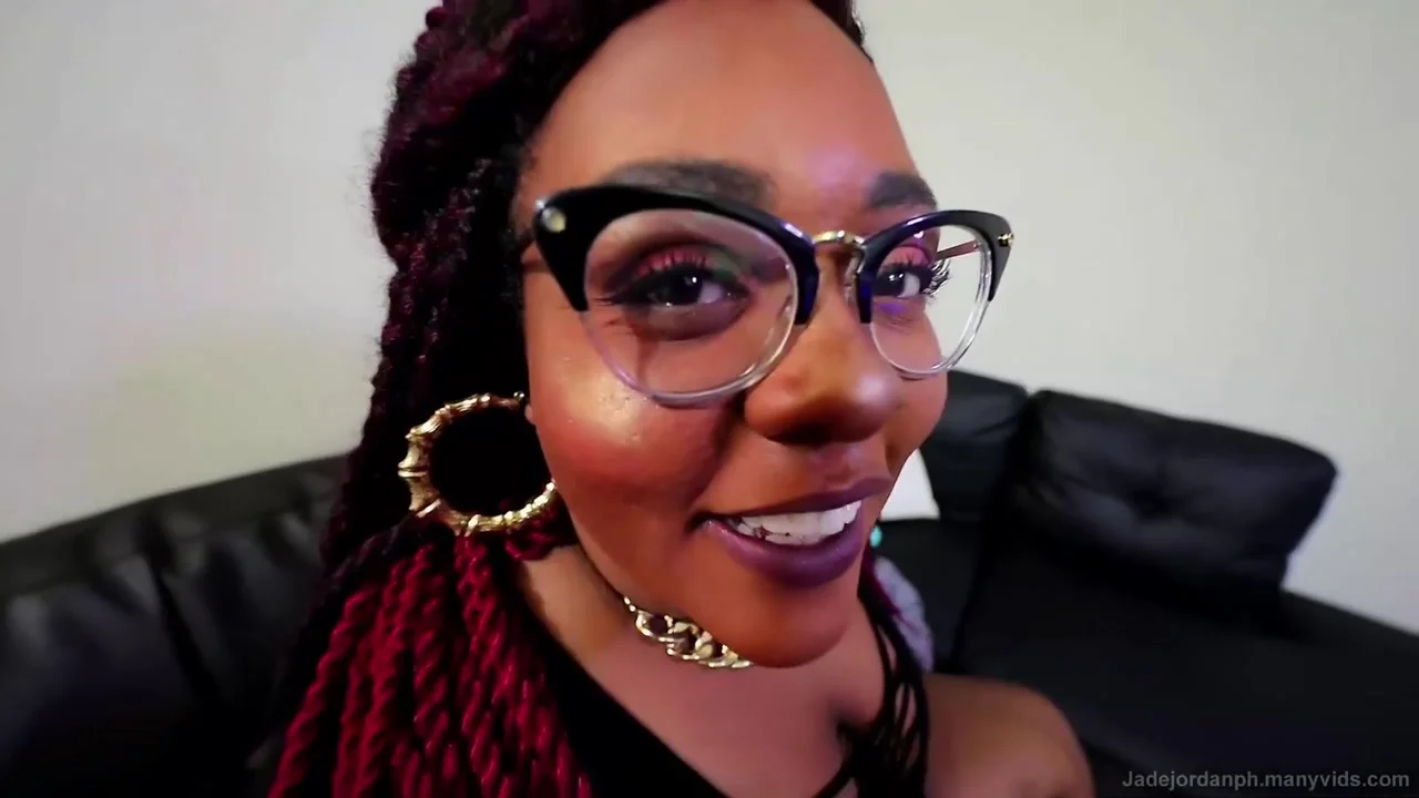 Busty Bbw Gets Huge Creampie From Giant Dildo