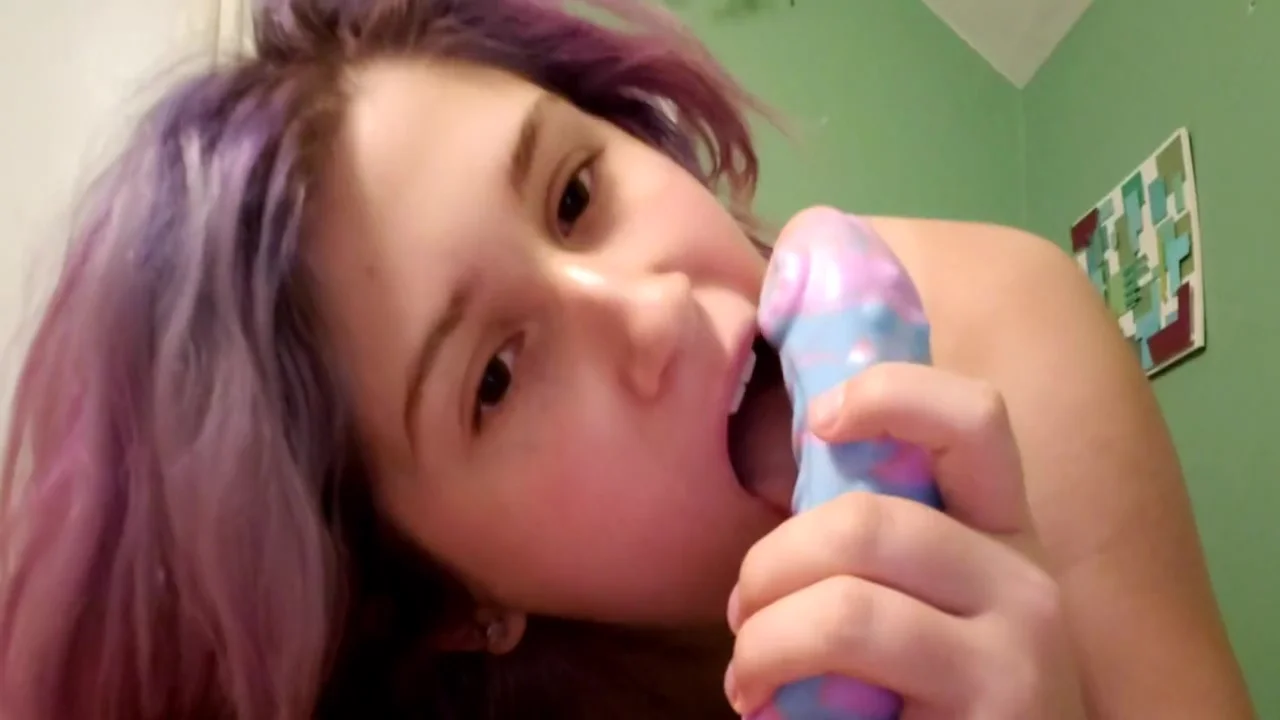 Cute & Sexy teen 18+ Deepthroats A Pink Dildo And Gags