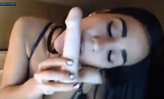 Creamy Pussy Camgirl Riding Dildo
