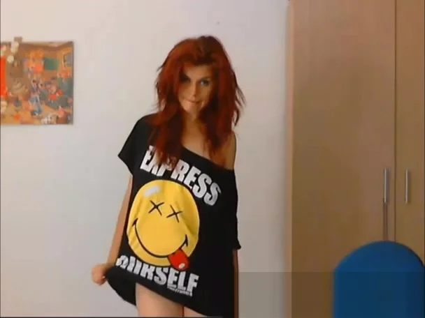 Cute redhead teen 18+ shows tits on webcam