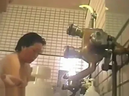 Bath Expose Naked Body