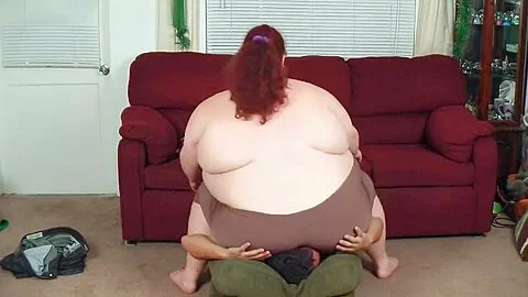 Fat Girl Spread Ass and Spandex Ass Smothering and Facesitting Skinny Guy