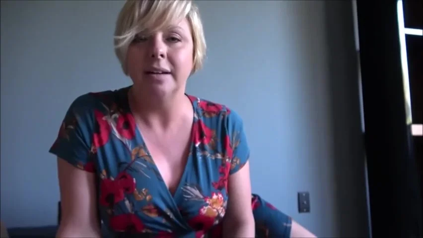 Brianna Beach Fucks Her Stepson
