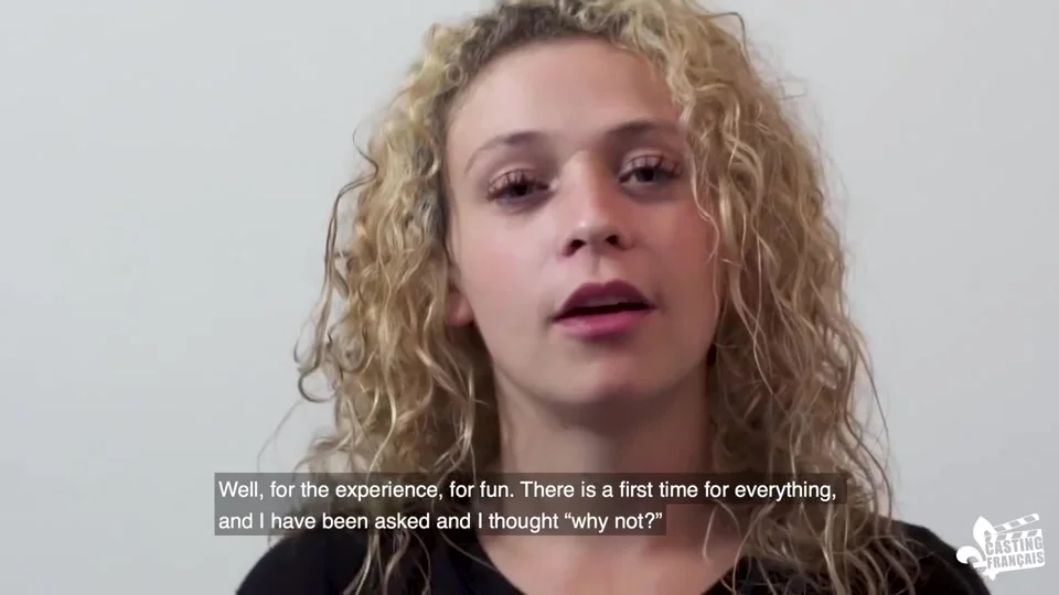 Casting Leila Horny Blonde - Curly Hair