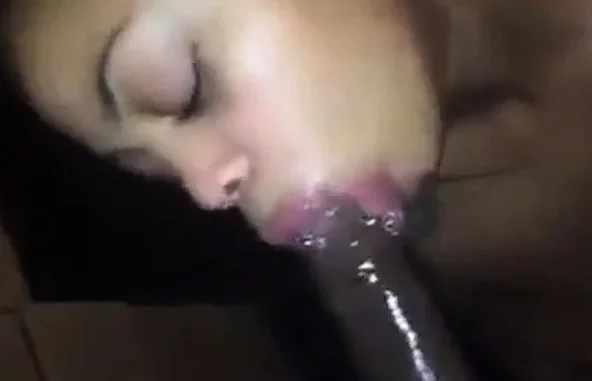 Ebony Teens gives the best neck i ever seen